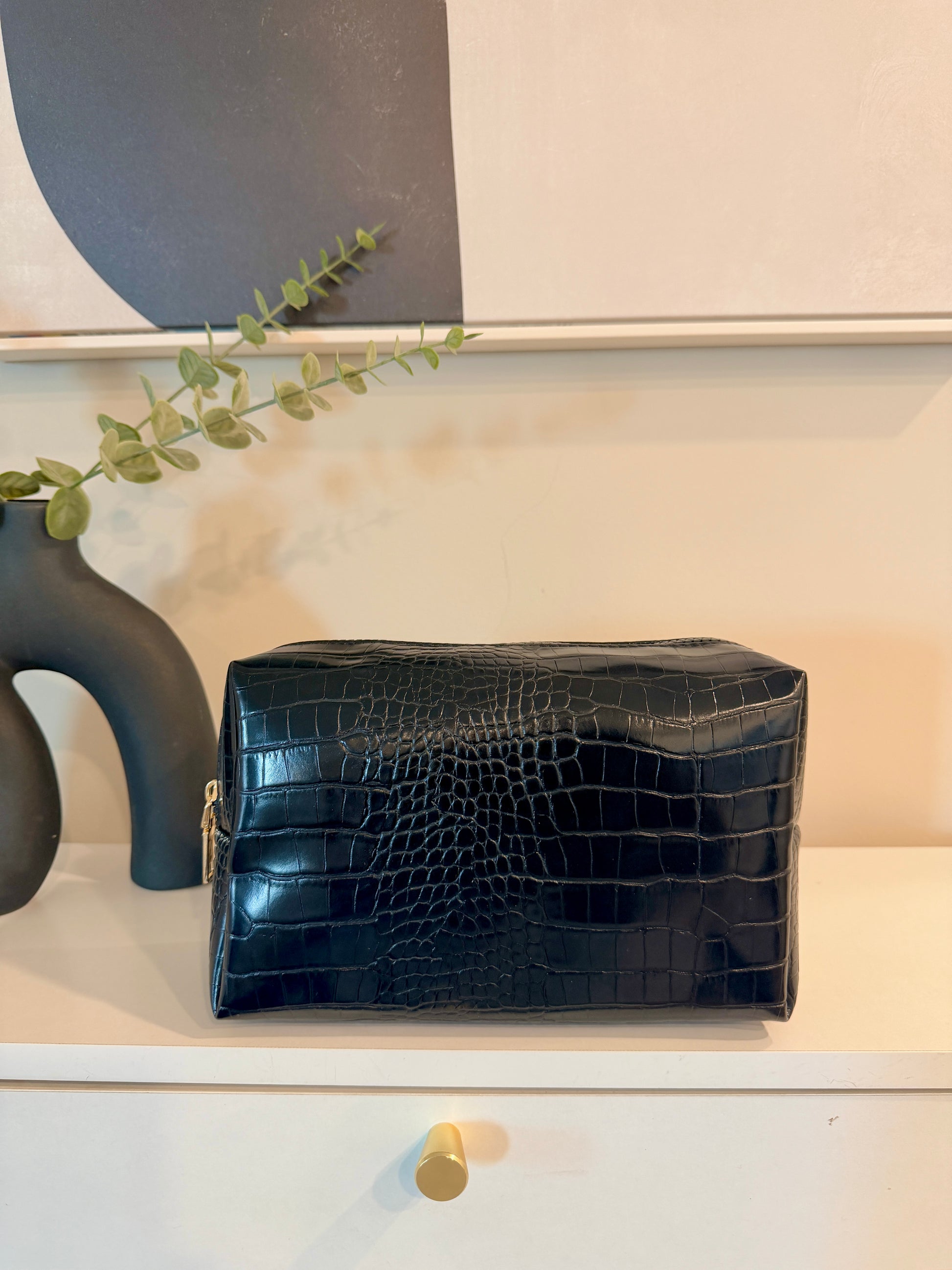Black Business Class Pouch