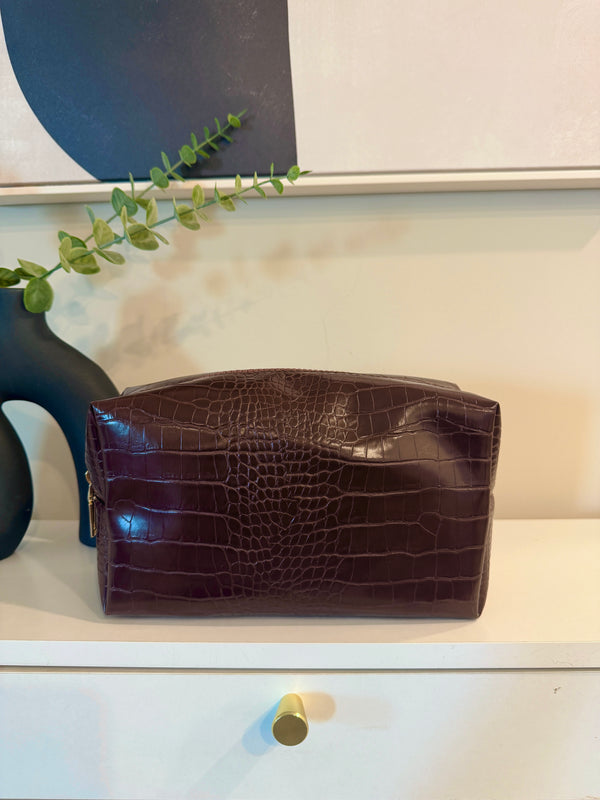 Brown Business Class Pouch