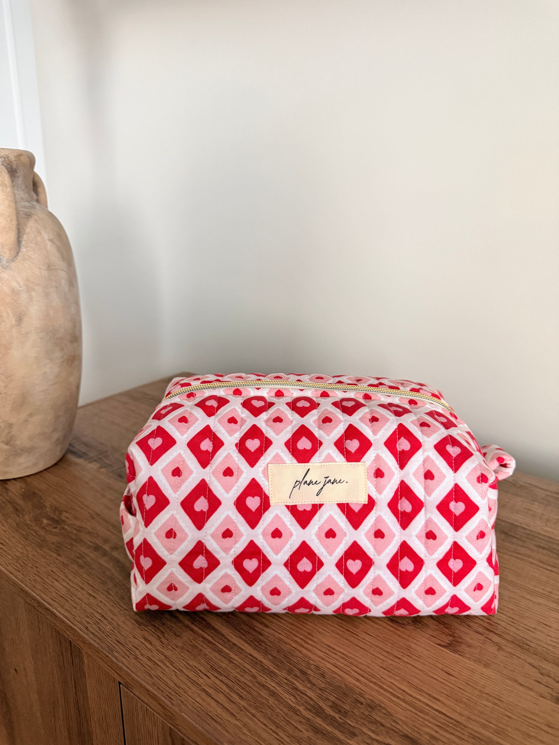 Queen of Hearts Day Trip Carry On Pouch